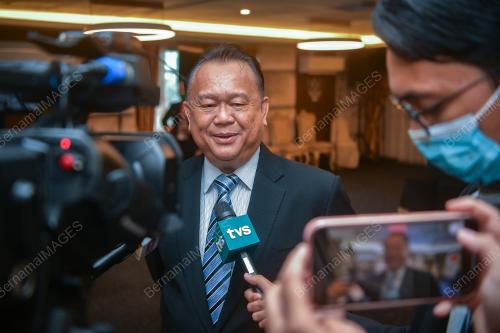 DATUK SERI ALEXANDER NANTA LINGGI