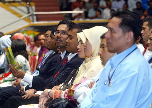 KAKITANGAN AWAM SARAWAK