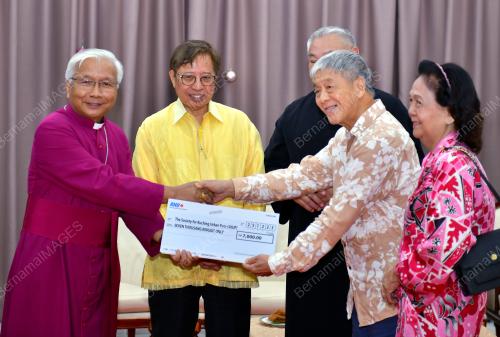 TAN SRI ABANG JOHARI TUN OPENG