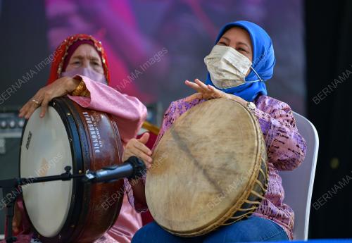 DATUK SERI NANCY SHUKRI