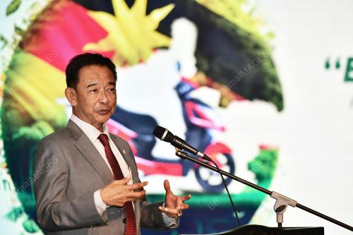 DATUK SERI ABDUL KARIM RAHMAN HAMZAH