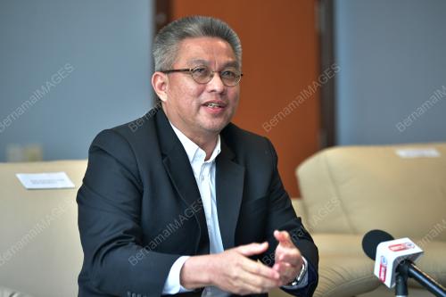 DATUK SERI DR ADHAM BABA