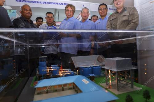TAN SRI ABANG JOHARI TUN OPENG