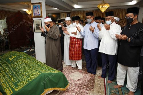 TAN SRI ABANG JOHARI TUN OPENG