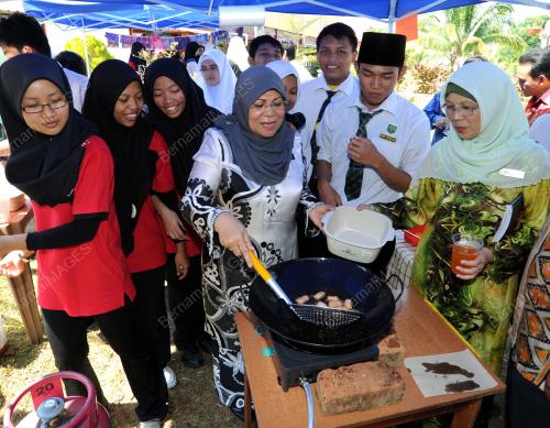 SK02_28062012_HARI_KOPERASI