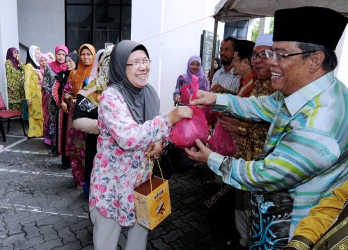 SK02_28102012_IBADAH_KORBAN