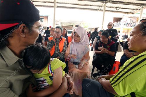 DATUK SERI FATIMAH ABDULLAH