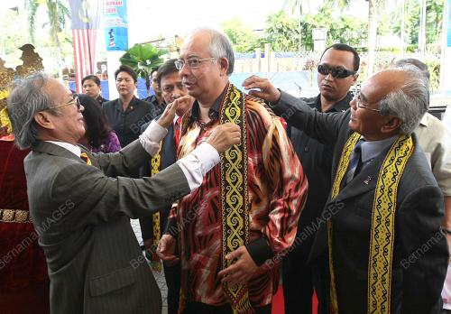 MOHD NAJIB TUN ABDUL RAZAK