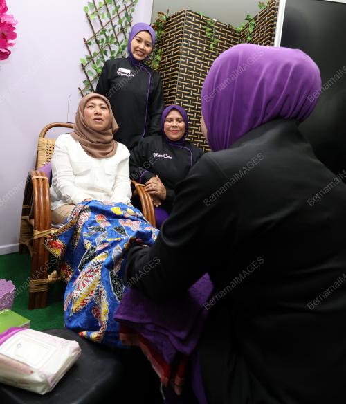 DATUK SERI NANCY SHUKRY