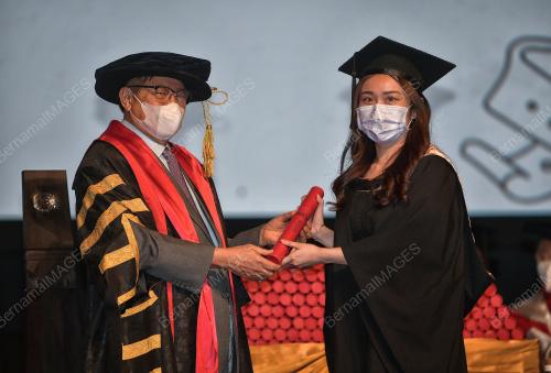 SWINBURNE SARAWAK GRADUATION
