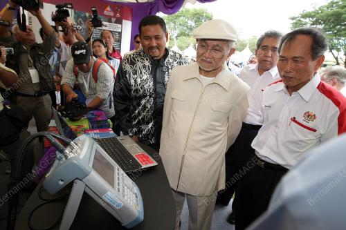 ABDUL TAIB MAHMUD