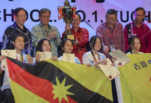 TAN SRI ABANG JOHARI TUN OPENG
