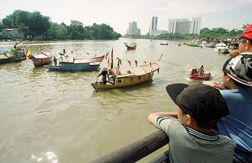 SK03-20_05_2000_WATER_FEST_07012016