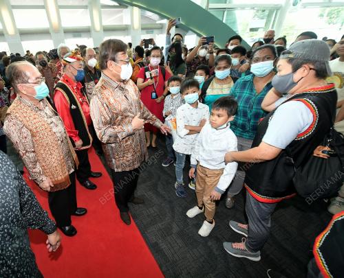 TAN SRI ABANG JOHARI TUN OPENG