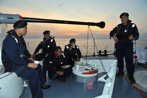 SK03_01082012_APMM1