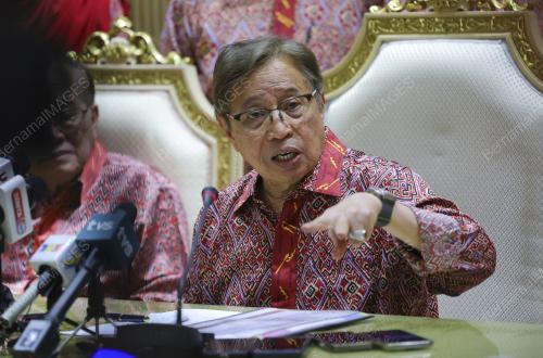 TAN SRI ABANG JOHARI TUN OPENG