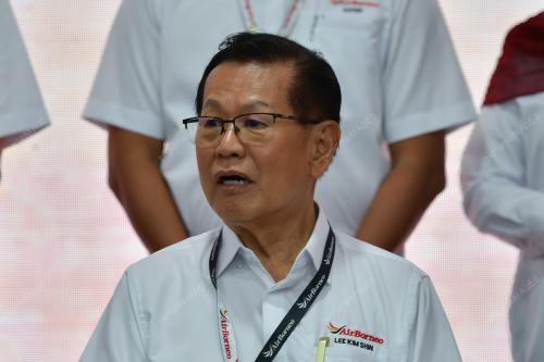 PENERBANGAN PERTAMA AIR BORNEO