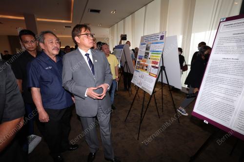 TAN SRI ABANG JOHARI TUN OPENG