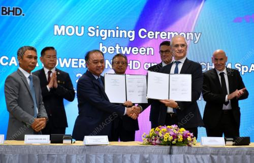 TAN SRI ABANG JOHARI TUN OPENG