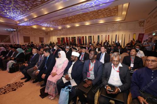 TAN SRI ABANG JOHARI TUN OPENG