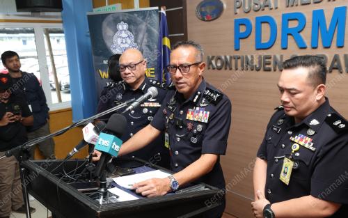 DATUK MOHD AZMAN AHMAD SAPRI