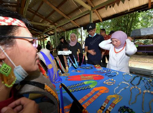 DATUK SERI NANCY SHUKRI