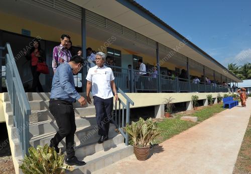 SK03_03082017_SEKOLAH