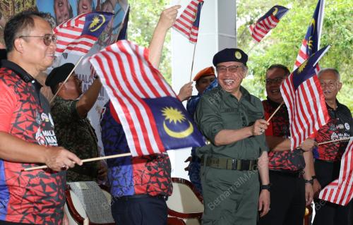 TAN SRI ABANG JOHARI TUN OPENG