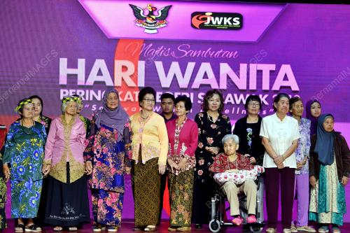 SK03_03112018_HARI_WANITA_BN201811022656