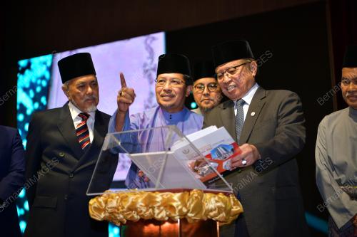 DATUK PATINGGI ABANG JOHARI TUN OPENG