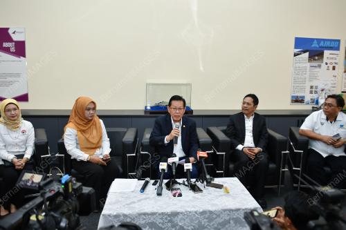 DATUK SERI LEE KIM SHIN
