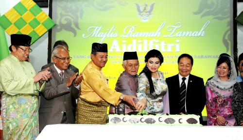 SK03_04092013_RAYA