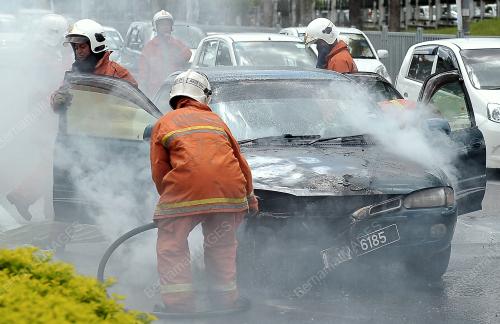 SK03_04112013_TERBAKAR