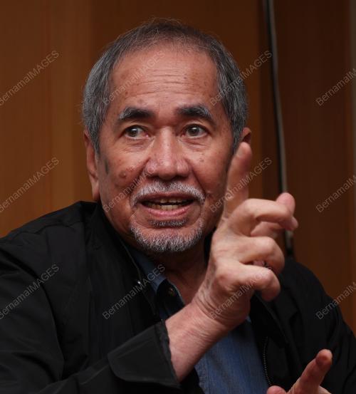 DATUK SERI DR WAN JUNAIDI TUANKU JAAFAR
