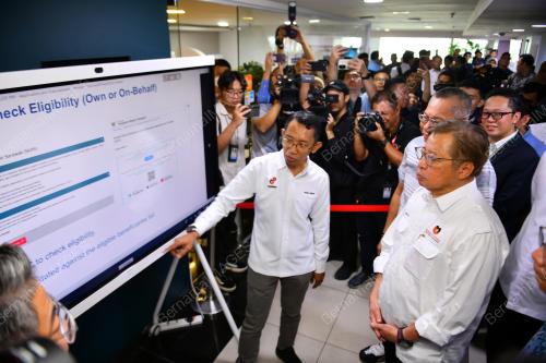 TAN SRI ABANG JOHARI TUN OPENG