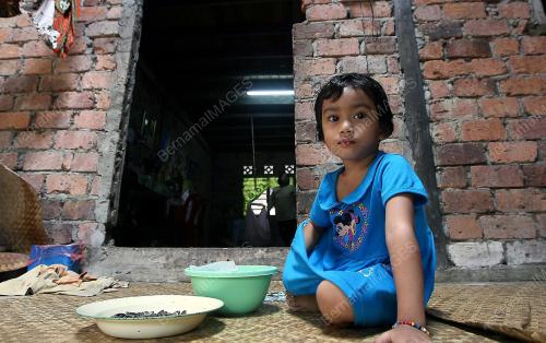 RUMAH PANJANG