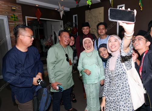 TAN SRI ABANG JOHARI TUN OPENG