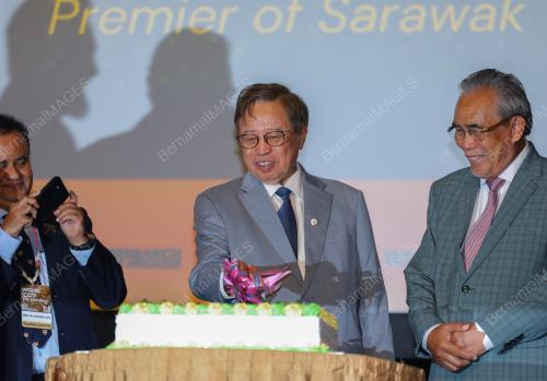 TAN SRI ABANG JOHARI TUN OPENG
