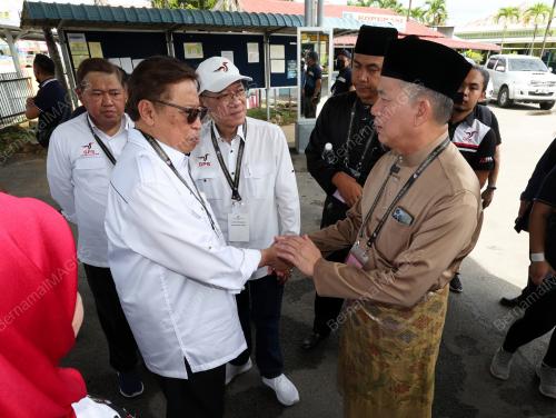 TAN SRI ABANG JOHARI TUN OPENG