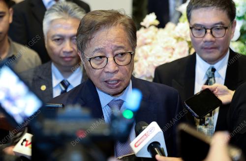 TAN SRI ABANG JOHARI TUN OPENG