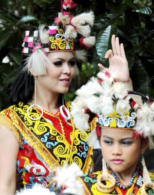 SK03_06012012_PELANCONGAN