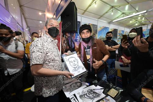 DATUK SERI FADILLAH YUSOF