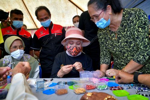 DATUK SERI NANCY SHUKRI