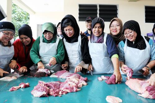 DATUK FATIMAH ABDULLAH