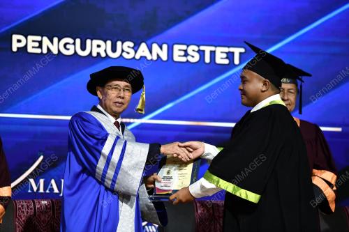 DATUK SERI DR STEPHEN RUNDI UTOM