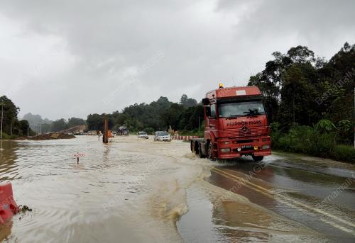 SK03_07022018_BANJIR