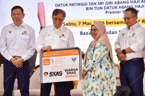 TAN SRI ABANG JOHARI TUN OPENG