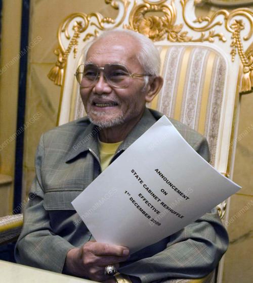 ABDUL TAIB MAHMUD