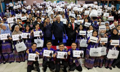 TAN SRI ANNUAR MUSA