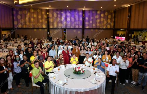 DATUK AMAR DR SIM KUI HIAN